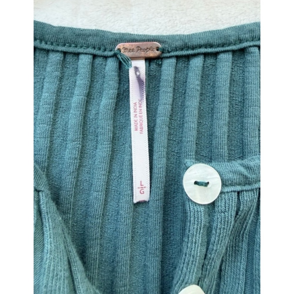 Free People Women's L Ribbed Button Cardigan Boho Cottagecore Romantic Cozy Knit - Picture 3 of 4